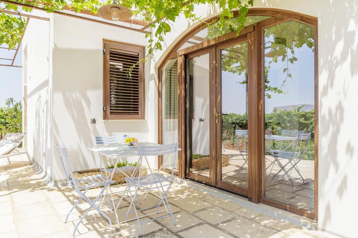 Tenutayala - Residenza Agrituristica Parabita Ngoại thất bức ảnh