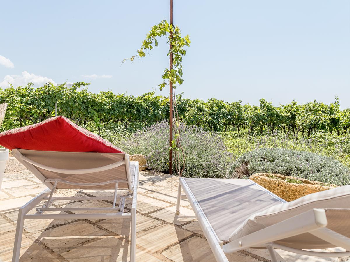 Tenutayala - Residenza Agrituristica Parabita Ngoại thất bức ảnh