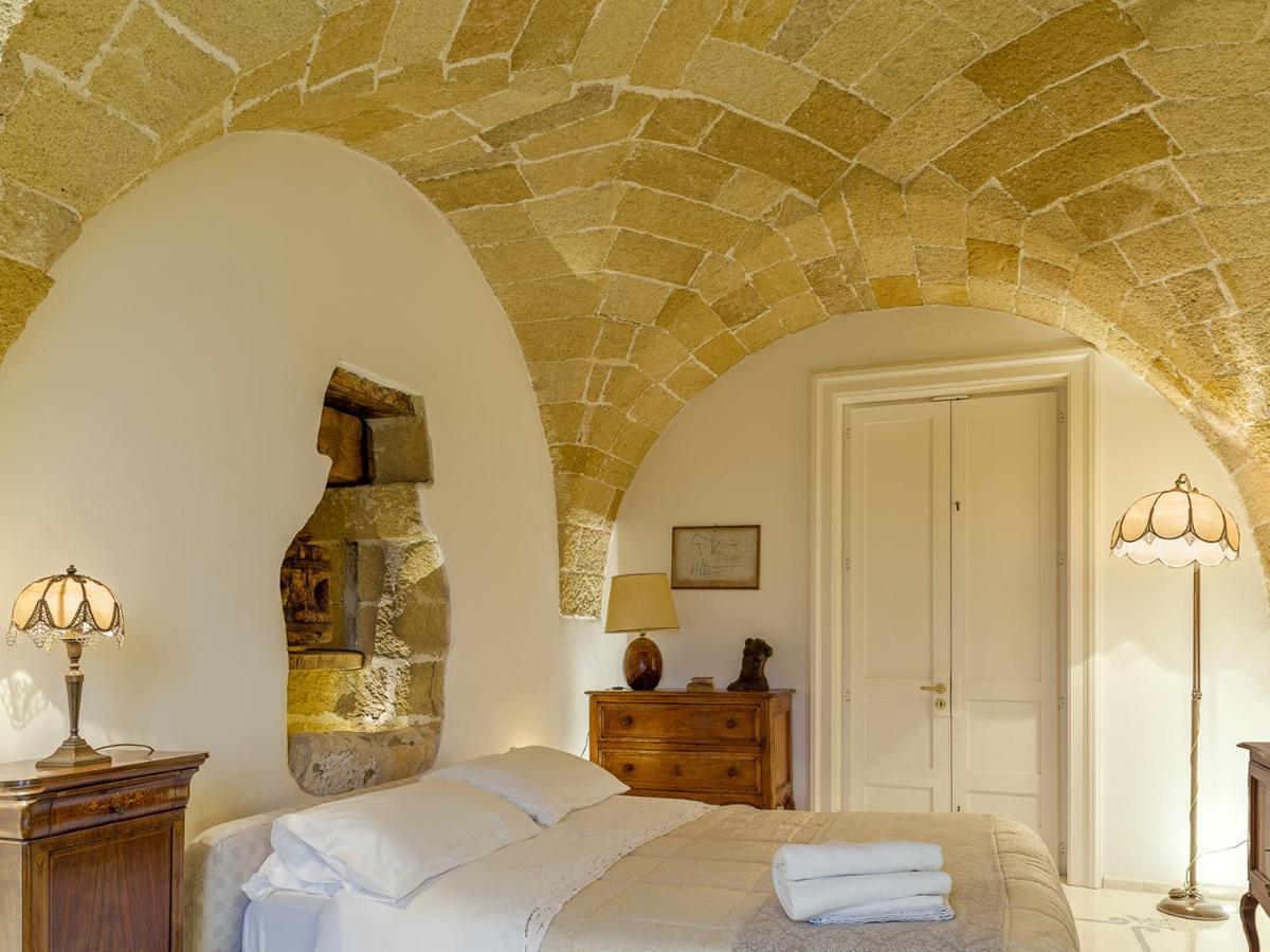 Tenutayala - Residenza Agrituristica Parabita Ngoại thất bức ảnh