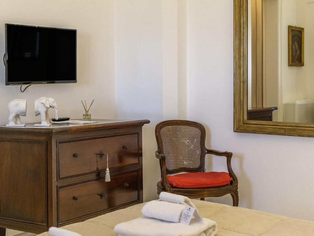 Tenutayala - Residenza Agrituristica Parabita Ngoại thất bức ảnh